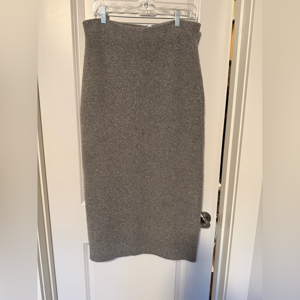 ZARA Gray Pencil Skirt Size Large